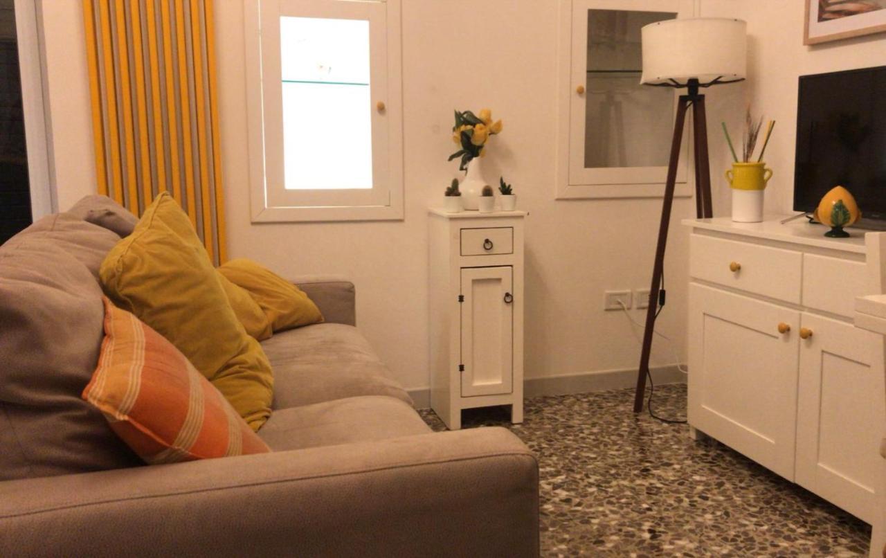 Edyta'S Apartment Ostuni Exteriör bild