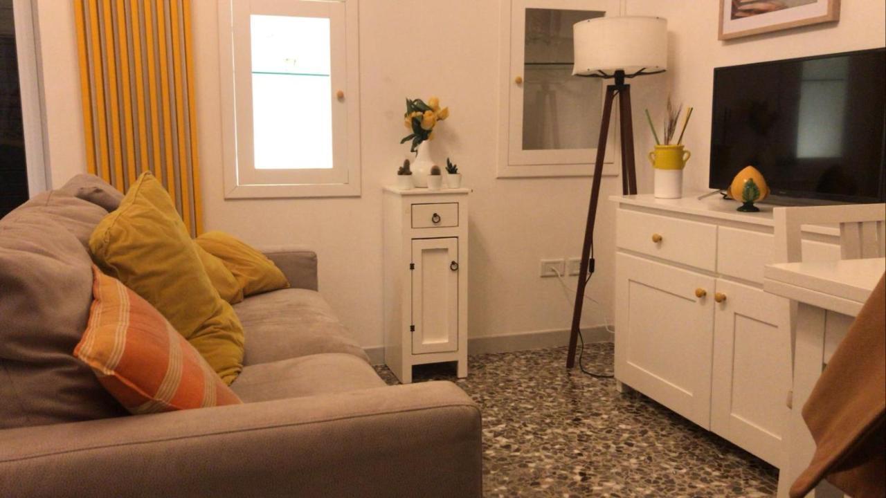 Edyta'S Apartment Ostuni Exteriör bild